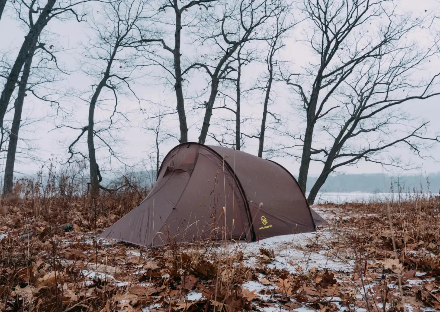 Tunnel Tent vs Freestanding Tent: Which Is Better for Wind?